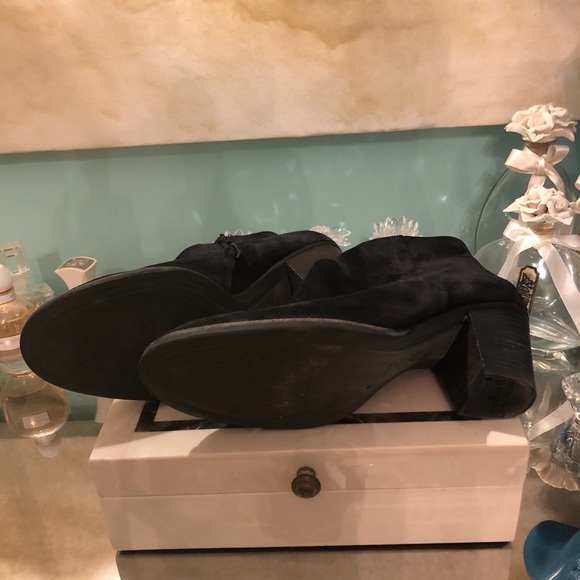 Paul Green suede boots, made in Austria. Size 9 - Picture 2 of 7